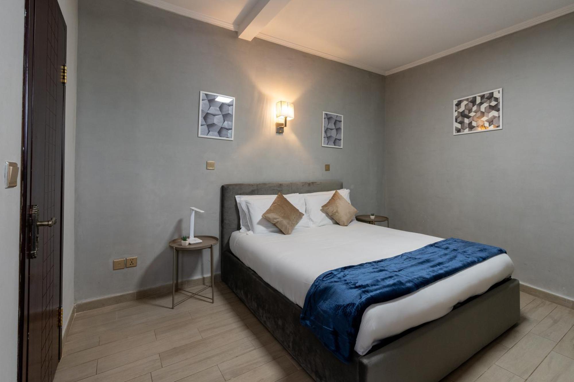 Portafortuna Guesthouse - Close To Colosseum Rom Exterior foto