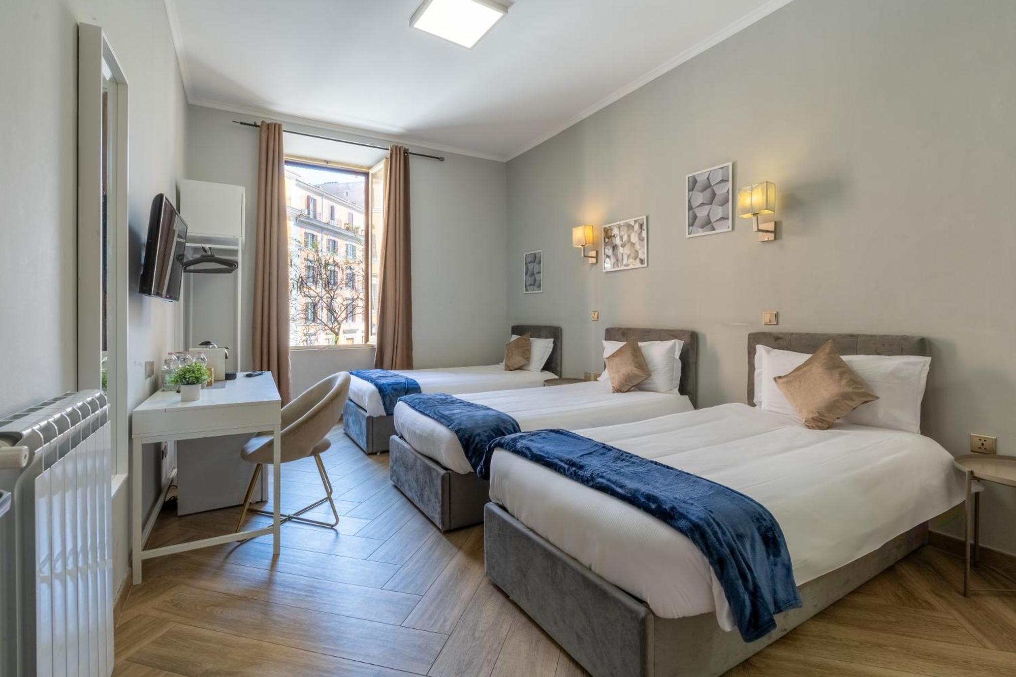 Portafortuna Guesthouse - Close To Colosseum Rom Exterior foto